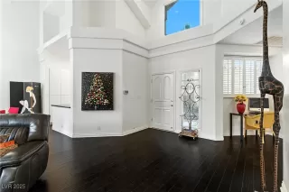 Photo #2: 2716935 Listing