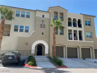 Photo #2: 2716951 Listing