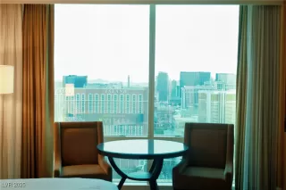 Photo #3: 2716988 Listing