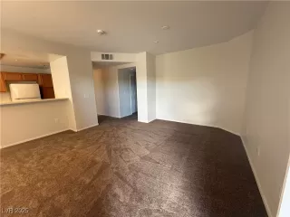 Photo #2: 2717011 Listing 