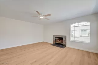 Photo #4: 2717016 Listing