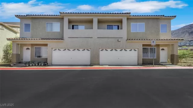 MLS: 2717041 Condo For Sale