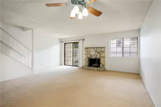 Photo #6: 2717045 Listing