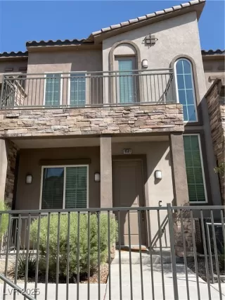 Photo #1: 2717052 Listing