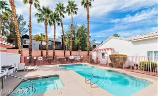 Photo #4: 2717063 Listing 