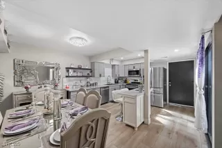 Photo #4: 2717066 Listing