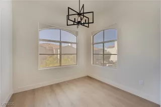 Photo #4: 2717093 Listing 