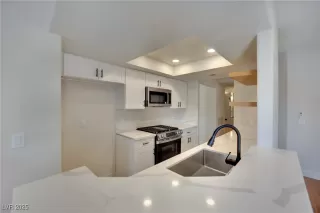 Photo #5: 2717093 Listing 