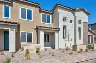 Photo #1: 2717112 Listing