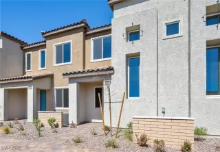 Photo #2: 2717112 Listing