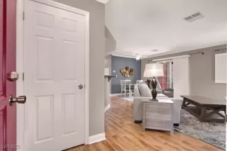 Photo #4: 2717134 Listing