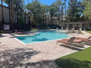 Photo #5: 2717140 Listing