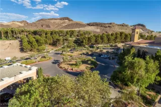 Photo #2: 2717156 Listing