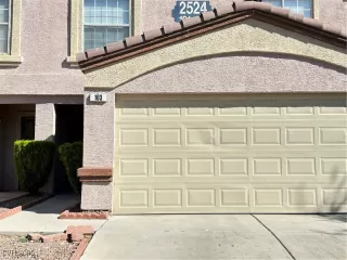 Photo #1: 2717166 Listing 