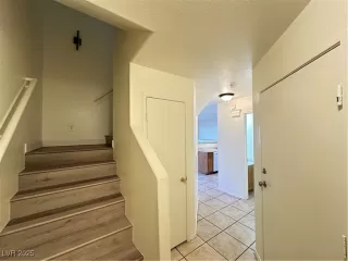 Photo #4: 2717166 Listing 