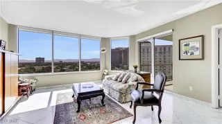 Photo #3: 2717182 Listing 