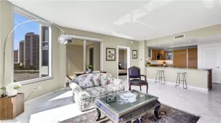 Photo #4: 2717182 Listing 