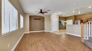 Photo #1: 2717189 Listing 