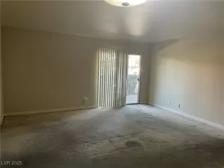 Photo #3: 2717190 Listing