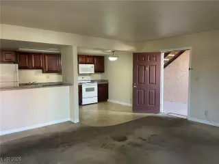 Photo #6: 2717190 Listing