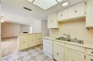 Photo #6: 2717201 Listing 