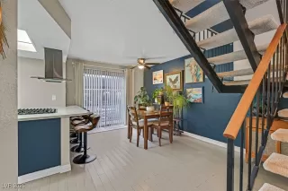 Photo #5: 2717229 Listing 