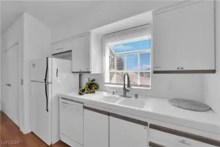 Photo #6: 2717232 Listing