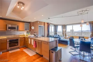 Photo #6: 2717235 Listing