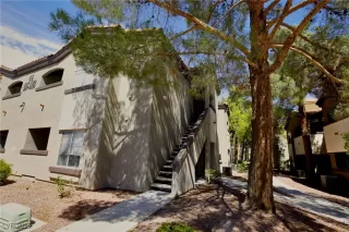 Photo #2: 2717236 Listing