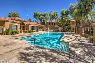 Photo #2: 2717279 Listing