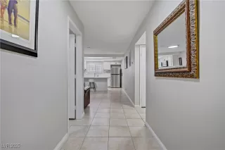 Photo #2: 2717285 Listing