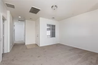 Photo #2: 2717286 Listing 