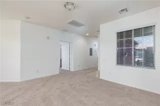 Photo #5: 2717286 Listing 