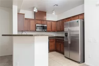 Photo #6: 2717286 Listing 