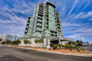 Browse active condo listings in METROPOLIS