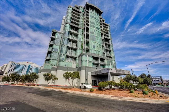 MLS: 2717289 Condo For Sale