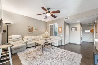 Photo #2: 2717296 Listing