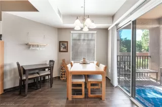 Photo #4: 2717296 Listing