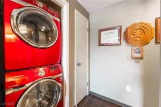 Photo #6: 2717296 Listing