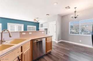 Photo #4: 2717344 Listing 