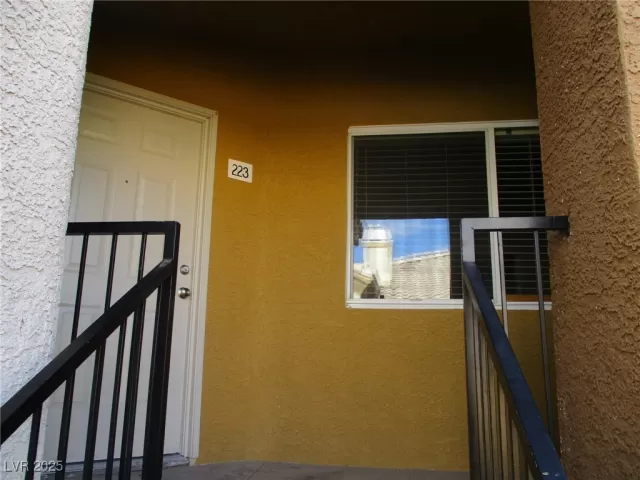 MLS: 2717349 Condo For Sale