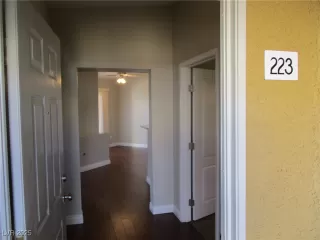 Photo #1: 2717349 Listing 