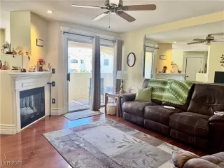 Photo #3: 2717369 Listing