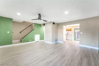 Photo #5: 2717385 Listing