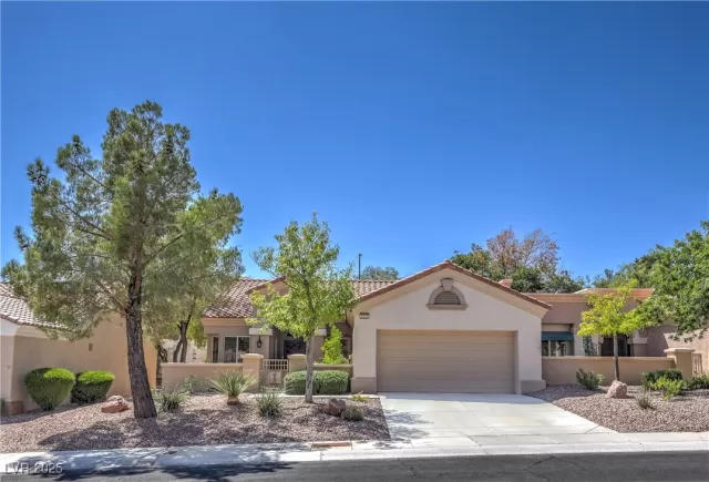 MLS: 2717397 Condo For Sale