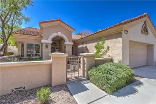 Photo #2: 2717397 Listing