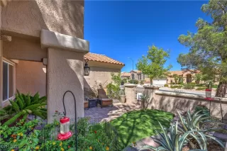 Photo #3: 2717397 Listing