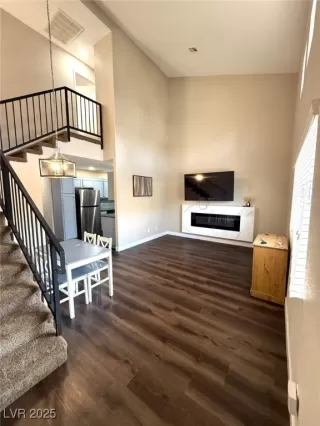 Photo #3: 2717418 Listing 