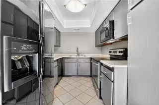 Photo #1: 2717425 Listing 