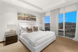 Photo #5: 2717433 Listing 